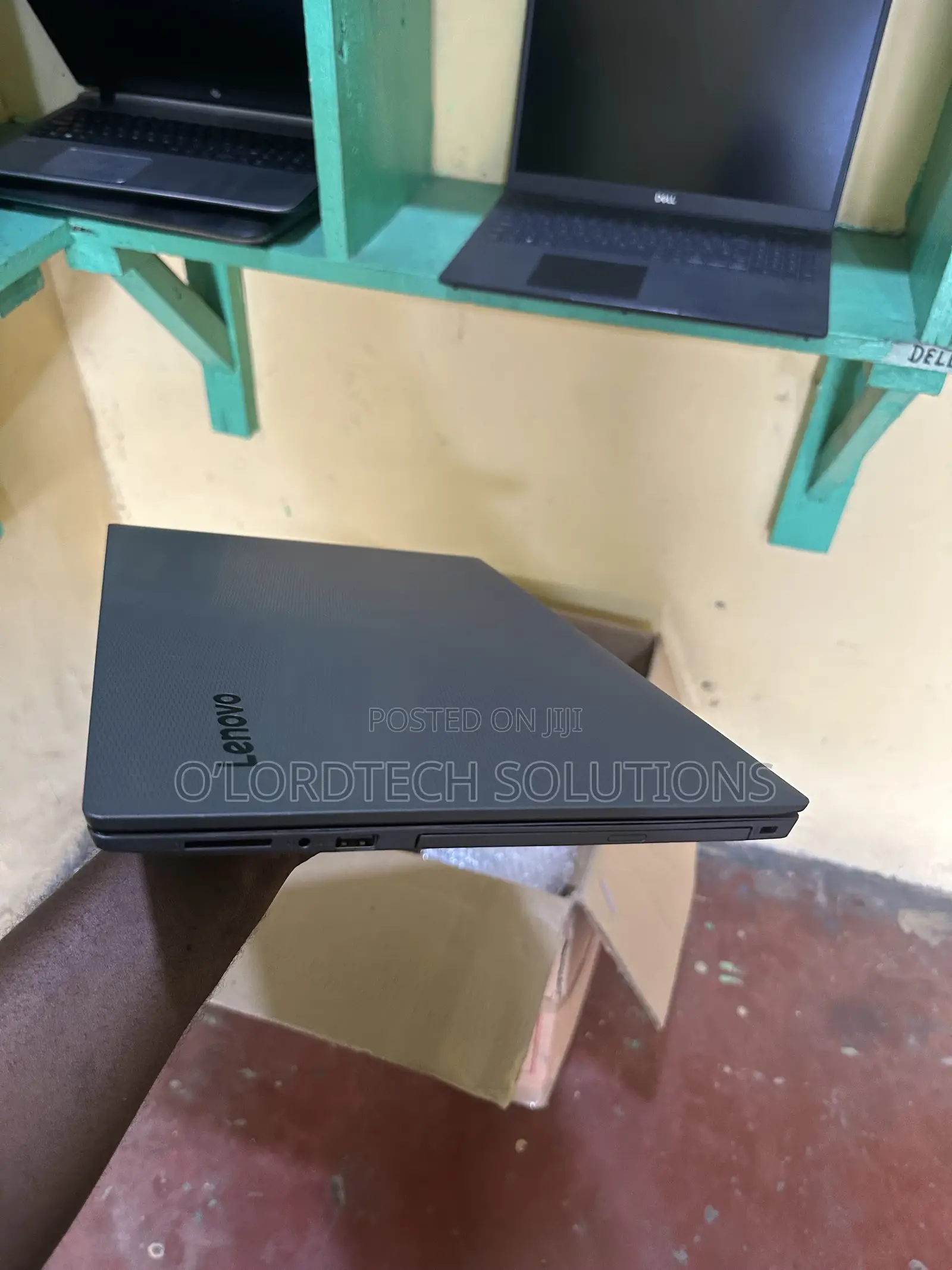 Laptop Lenovo V130-15IKB 8GB Intel Core i5 HDD 500GB