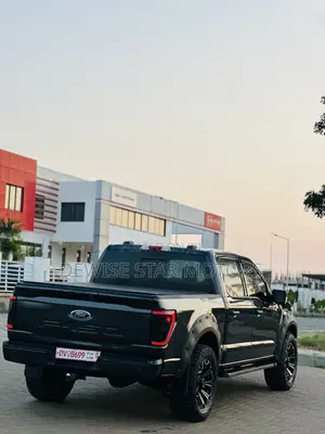 Ford F-150 LARIAT 2022 Black