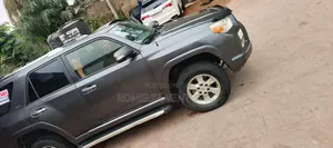 Toyota 4-Runner Limited 4X4 2013 Gray
