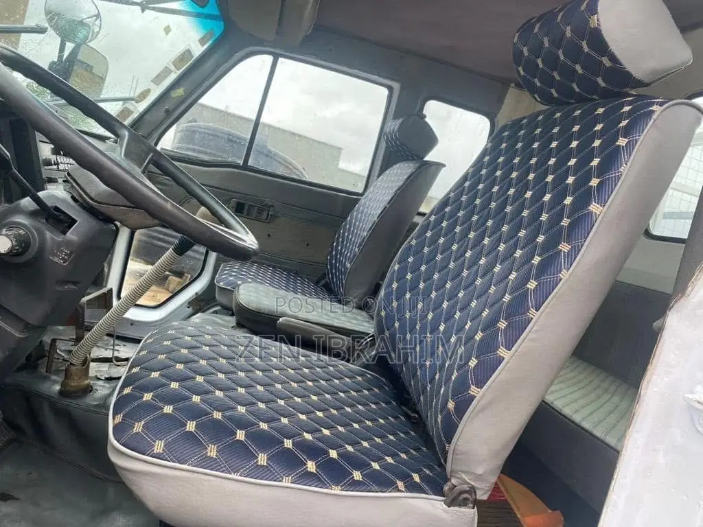 Kia Rhino 2 2004 White