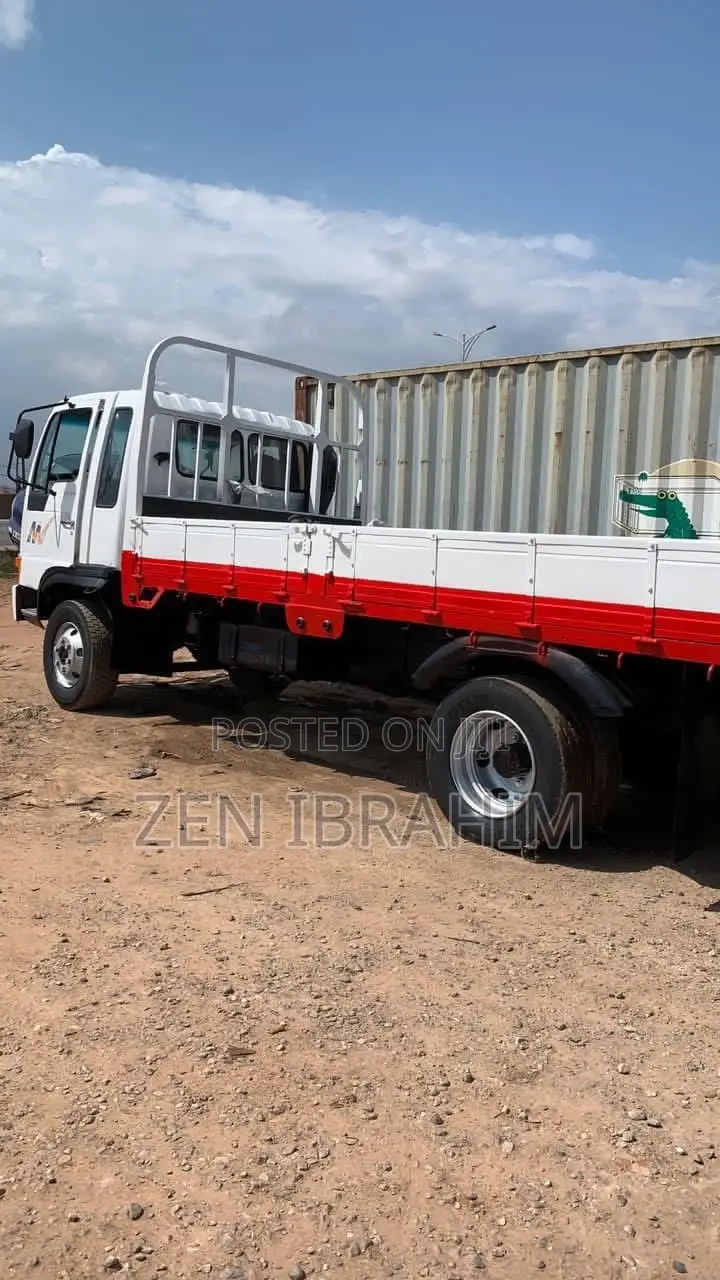 Kia Rhino 2 2004 White