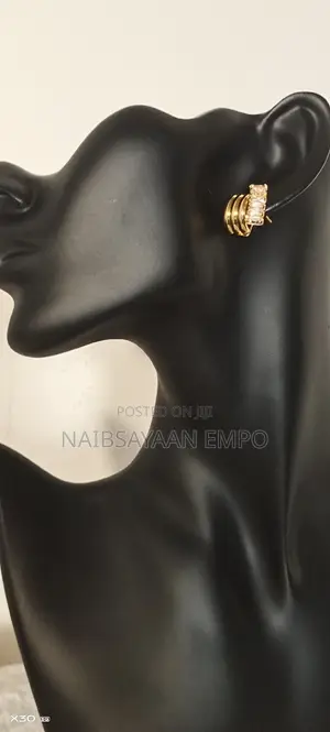 Zirconia Twist Knot Earrings