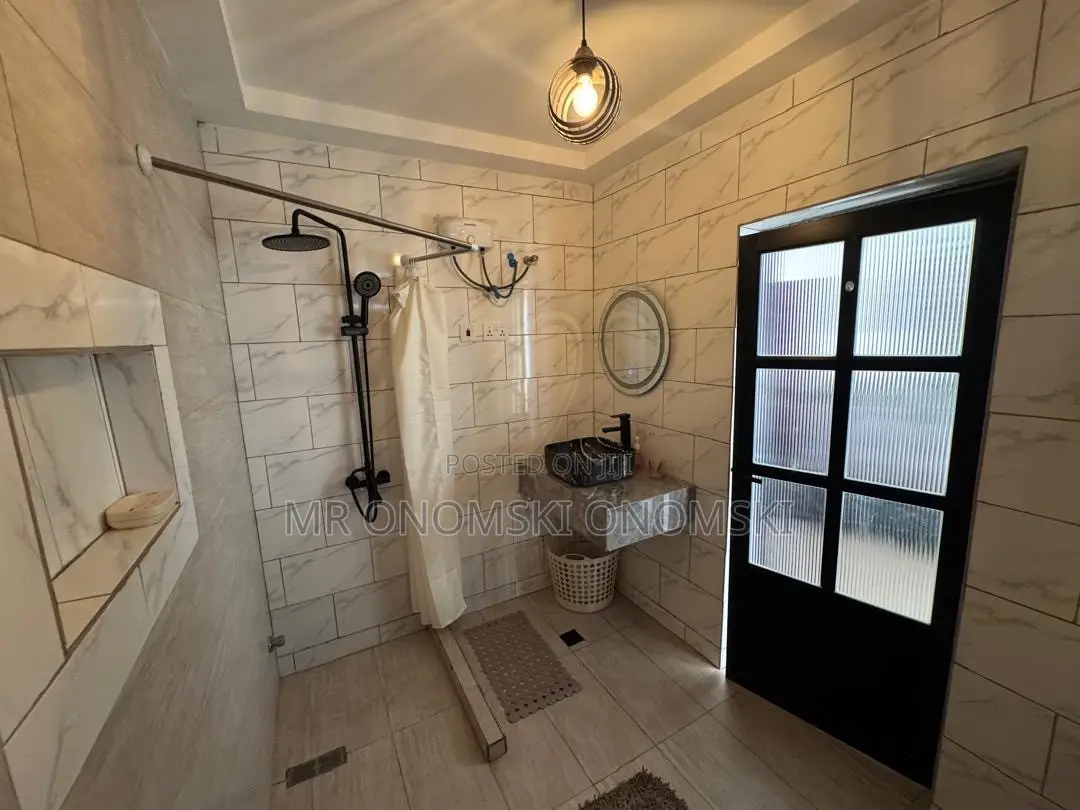 Studio Luxurious Rooms Located at Tema Community 12 New Road Klagon