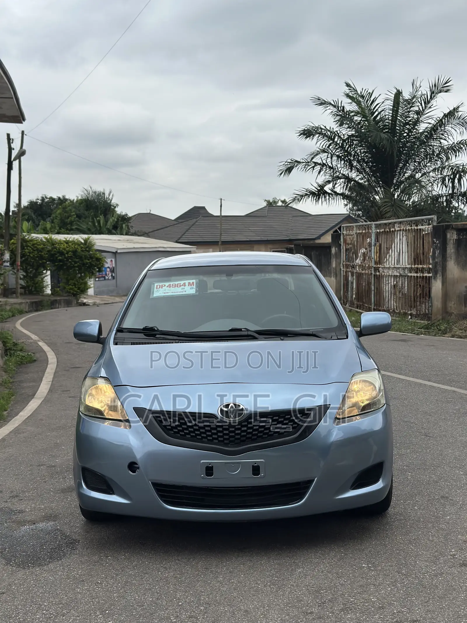 Toyota Yaris L Hatchback 3dr 2013 Blue
