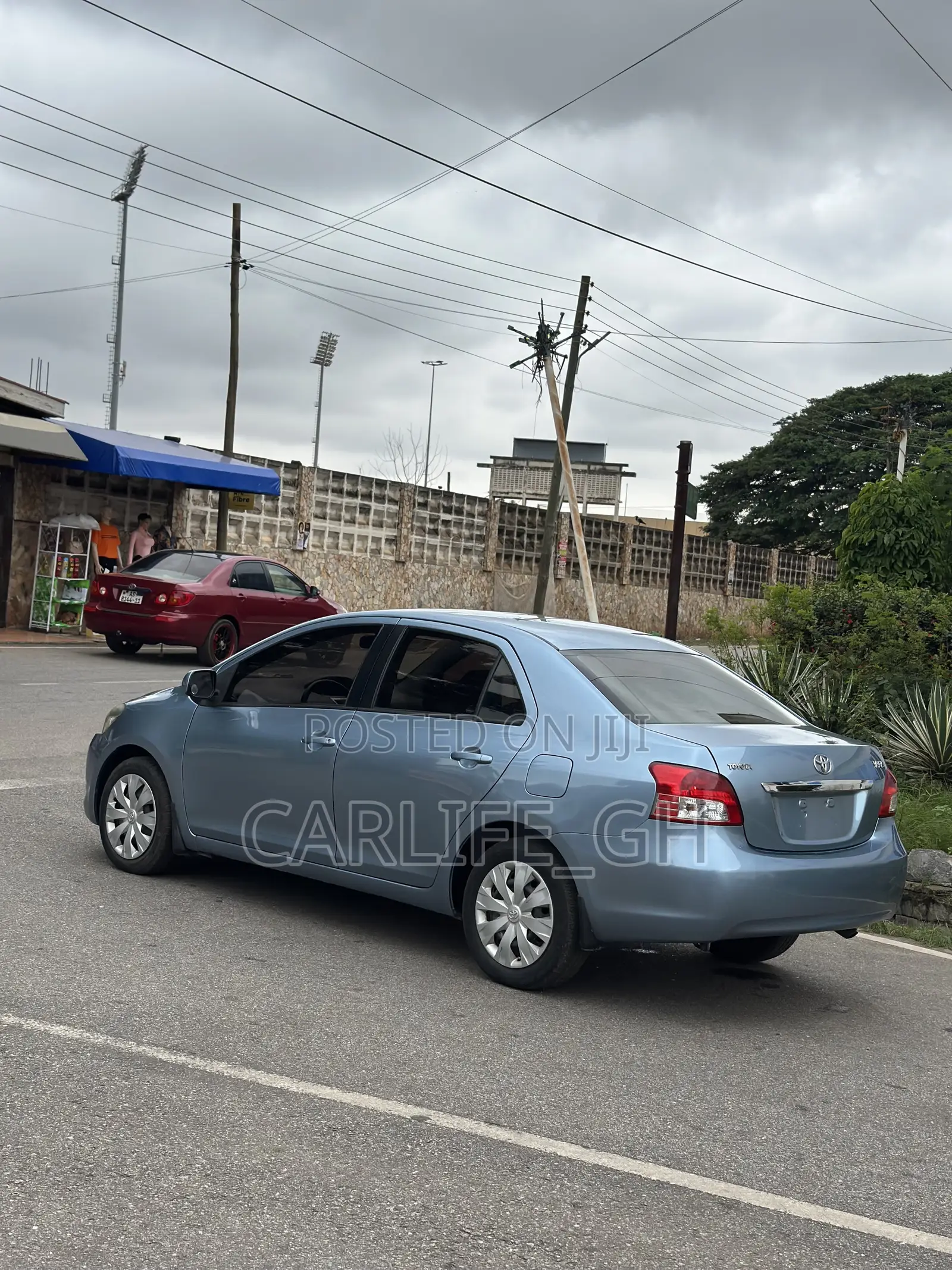 Toyota Yaris L Hatchback 3dr 2013 Blue