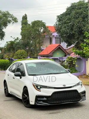 Toyota Corolla 2022 White