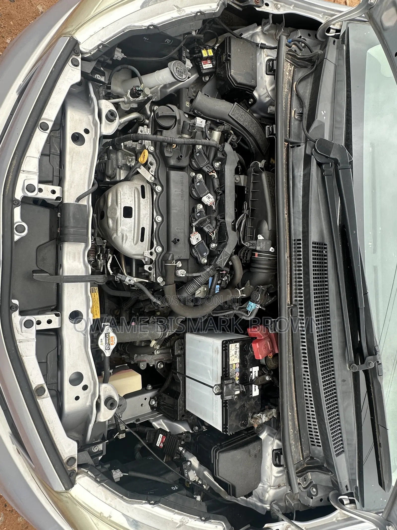 Toyota Vitz 2013 Silver