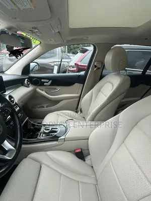 Mercedes-Benz GLC-Class 2019 Gold