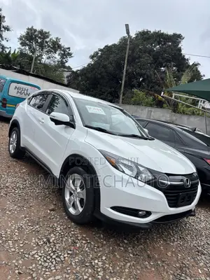 Honda HR-V 4dr SUV (1.5L 4cyl CVT) 2016 White