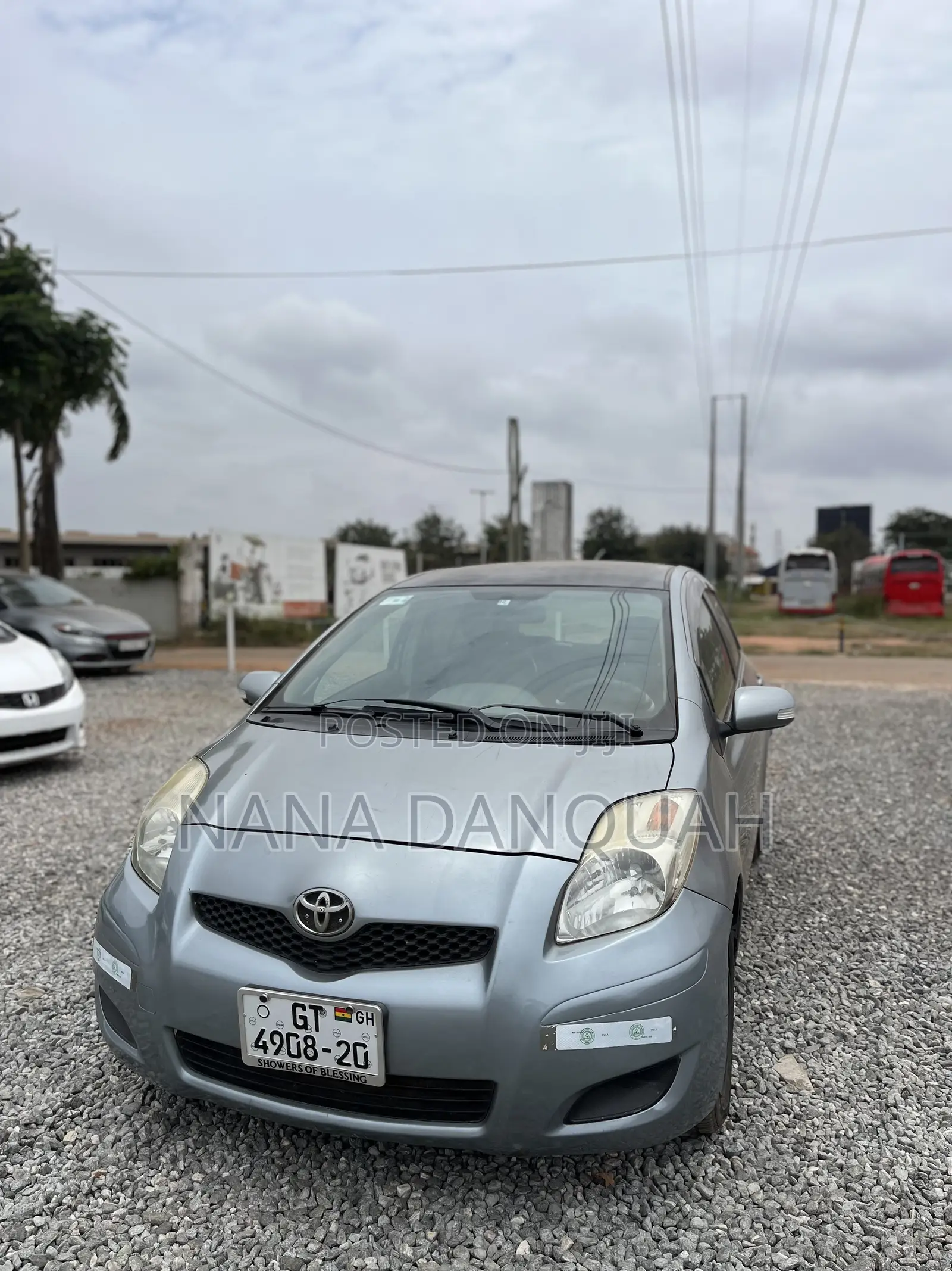 Toyota Vitz 2010 Gray