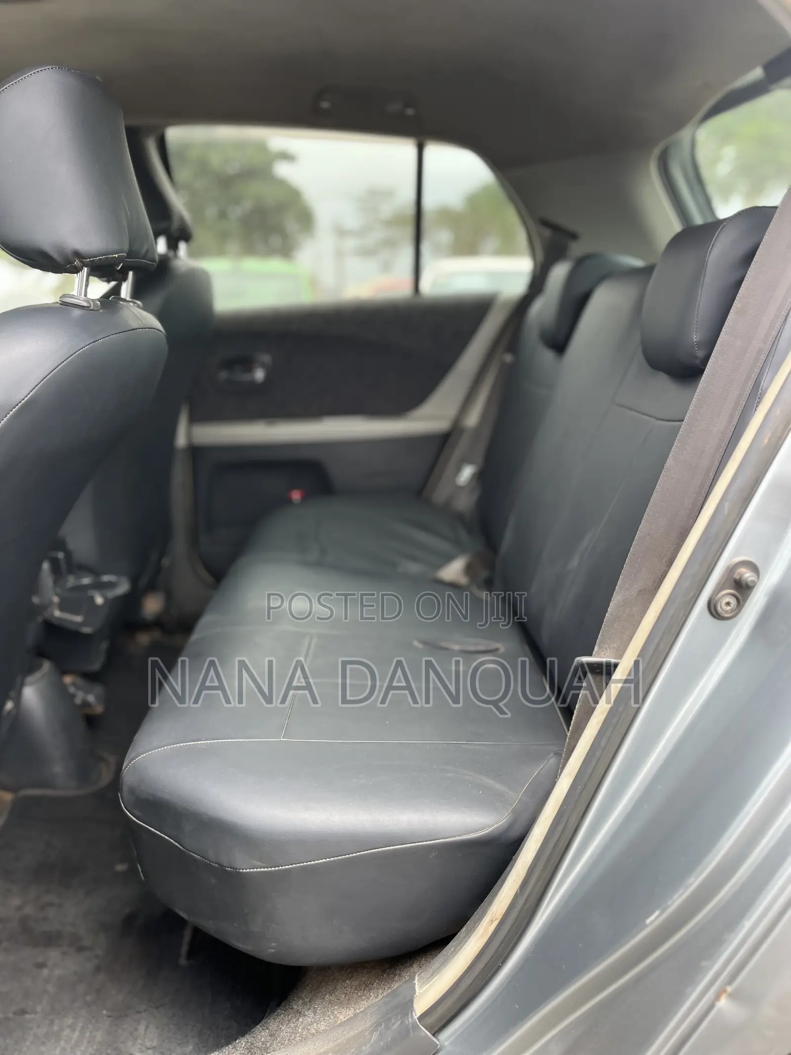 Toyota Vitz 2010 Gray
