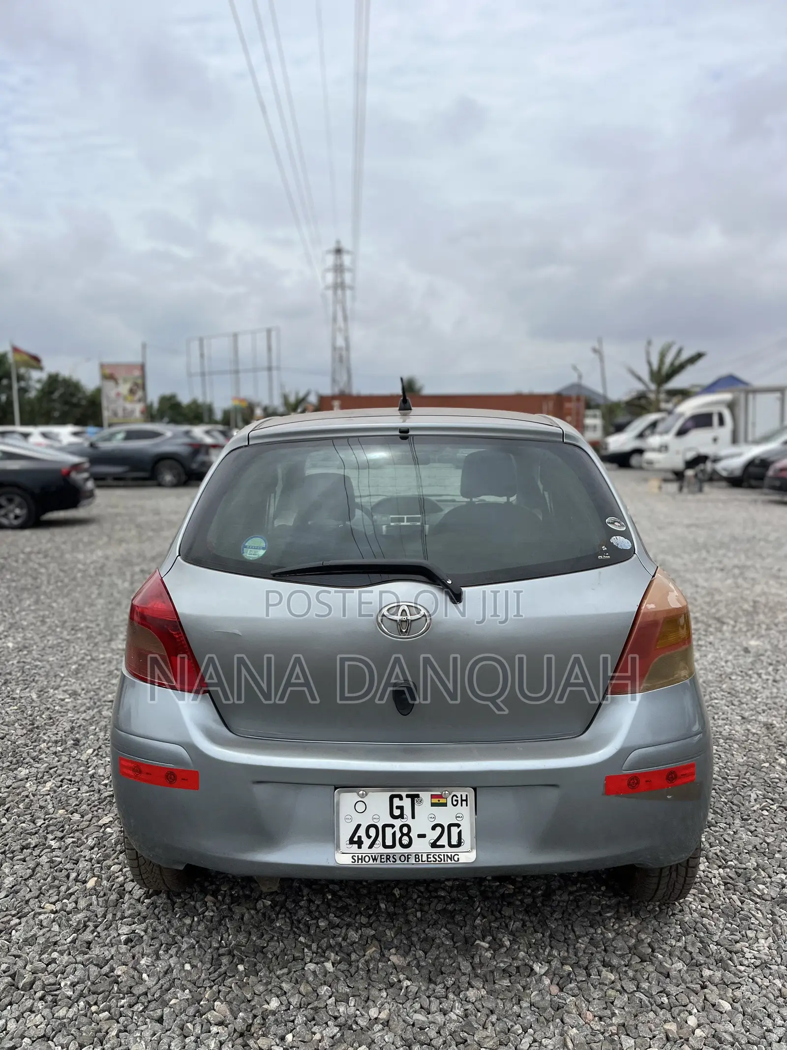 Toyota Vitz 2010 Gray