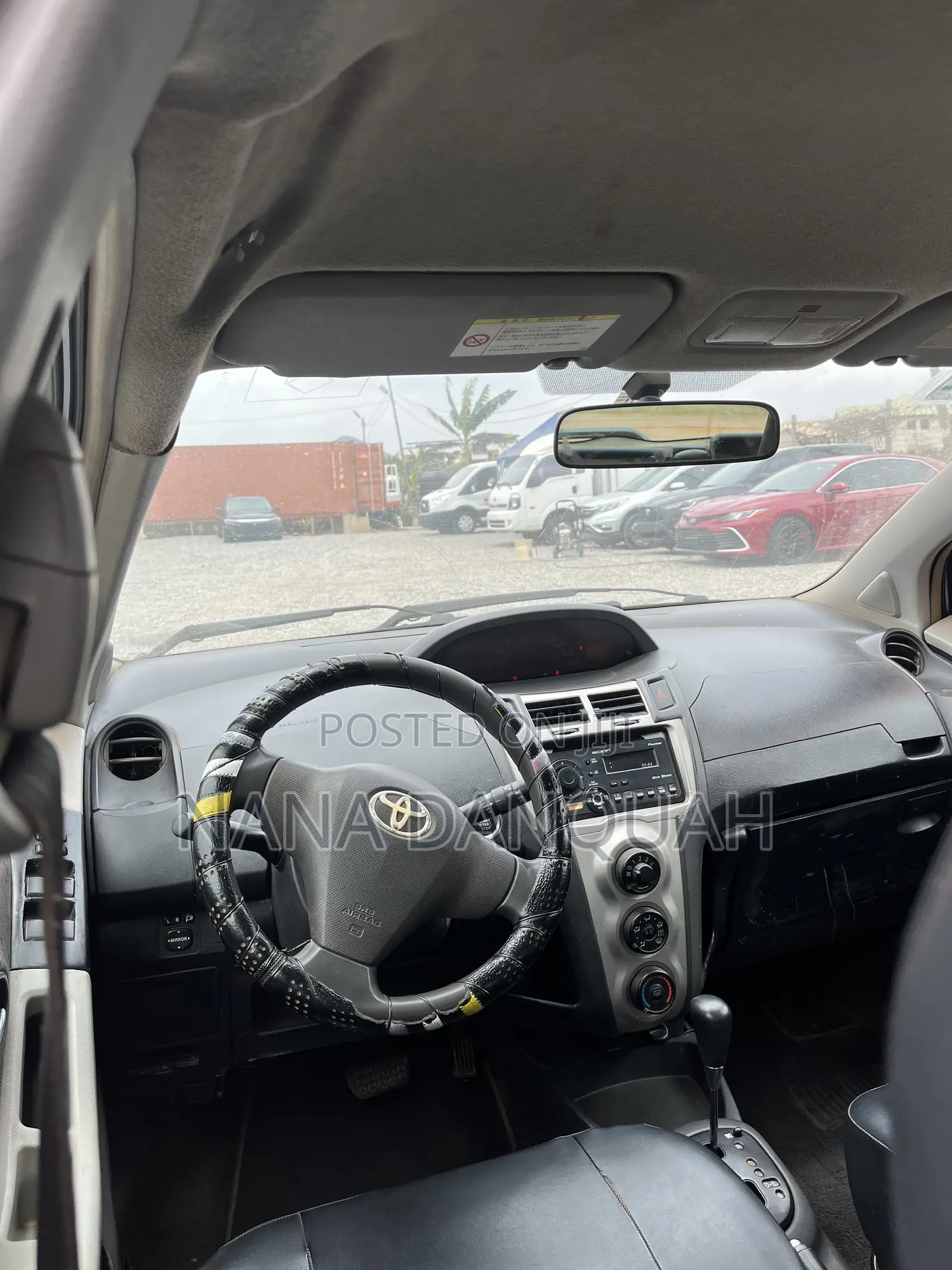 Toyota Vitz 2010 Gray
