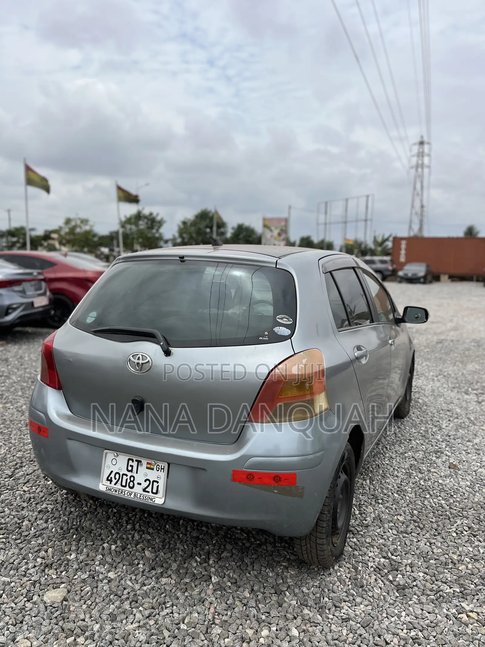 Toyota Vitz 2010 Gray