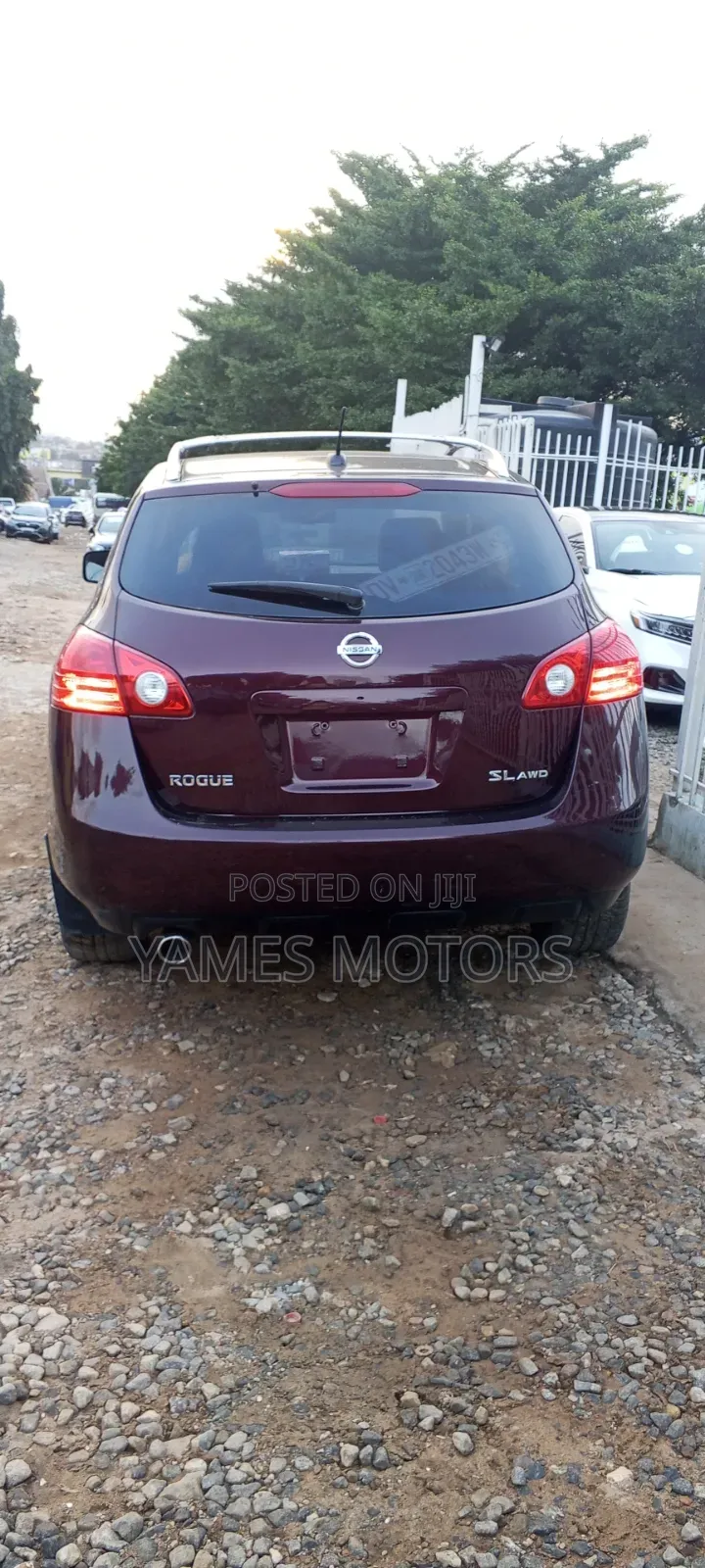 Nissan Rogue 2010 Red