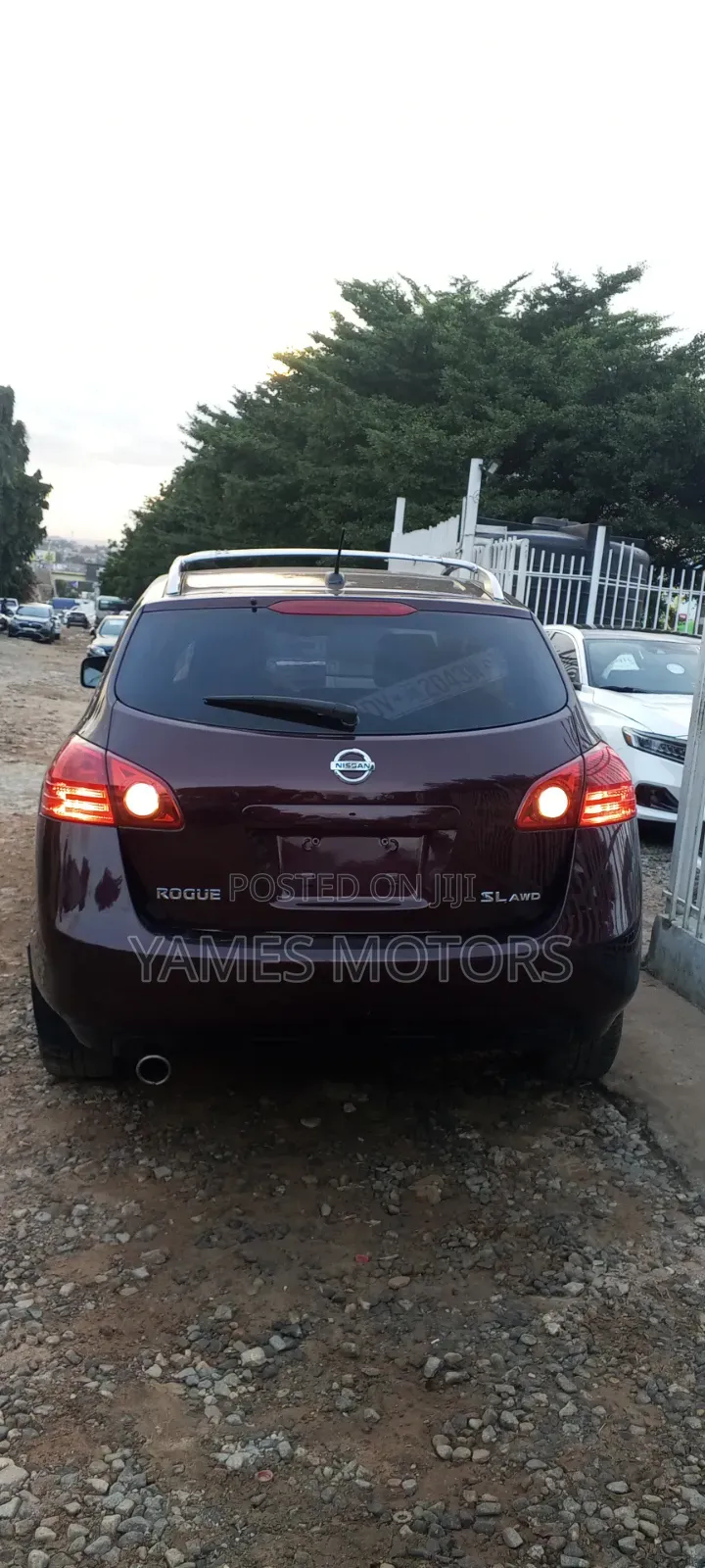 Nissan Rogue 2010 Red