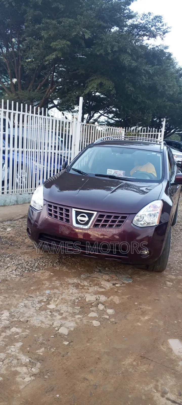 Nissan Rogue 2010 Red