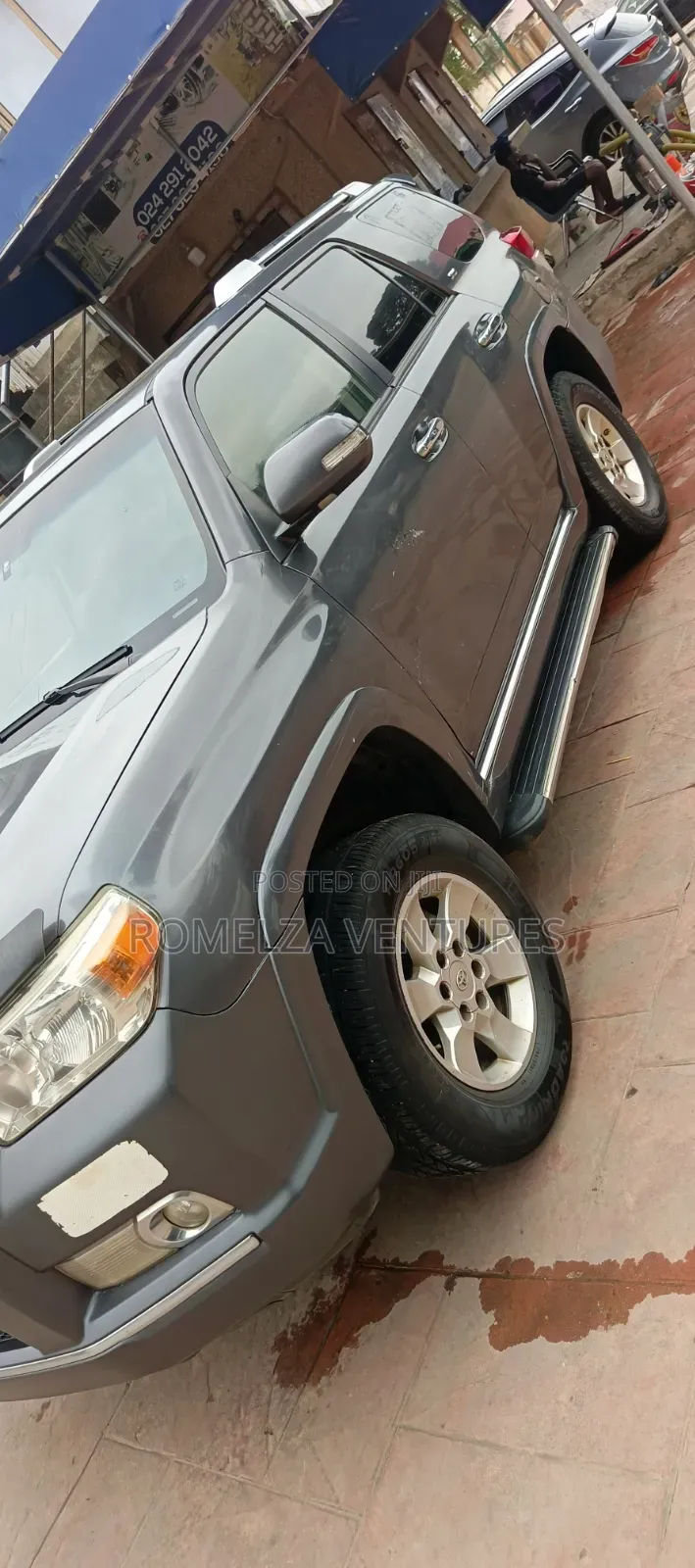 Toyota 4-Runner Limited 4X4 2013 Gray