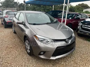 Toyota Corolla 2016 Brown