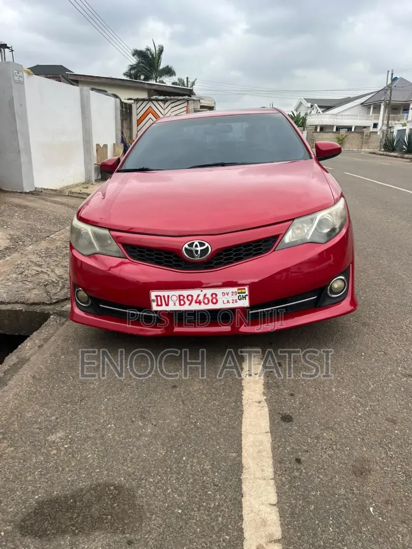 Toyota Camry 2014 Red