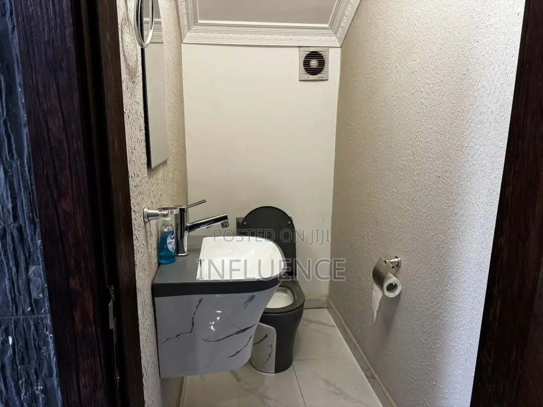 Furnished 2bdrm Apartment in Boundry Road, East Legon for rent