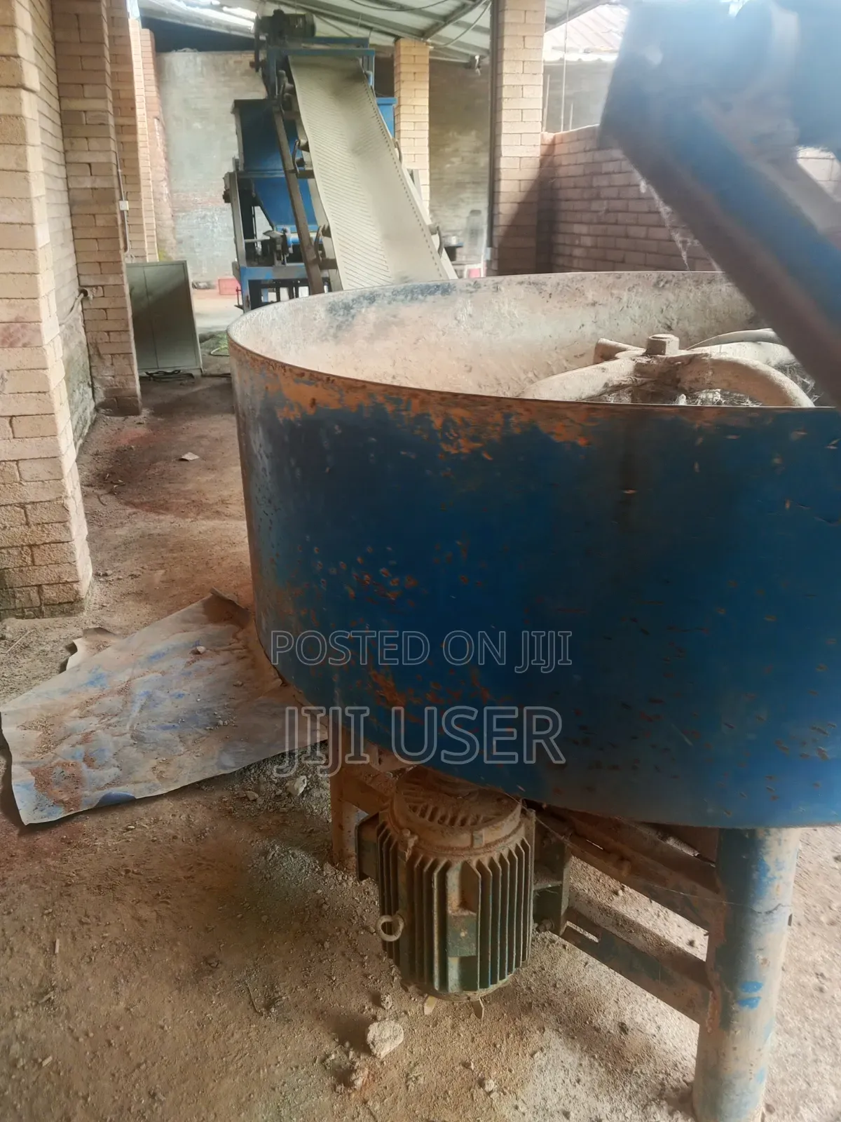 Industrial 3 Phase,7.5KW Pan Mixer, Plus 6mtr, 3mtr Conveyors