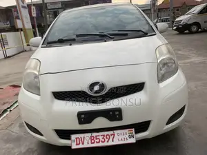 Toyota Vitz 2011 White