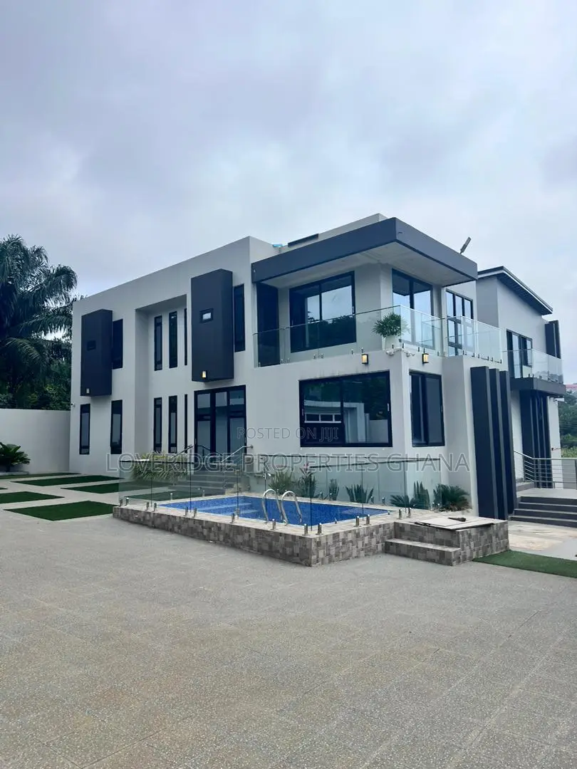 Furnished 6bdrm House in Accra Metropolitan for sale