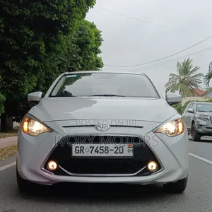 Toyota Yaris 2019 Blue