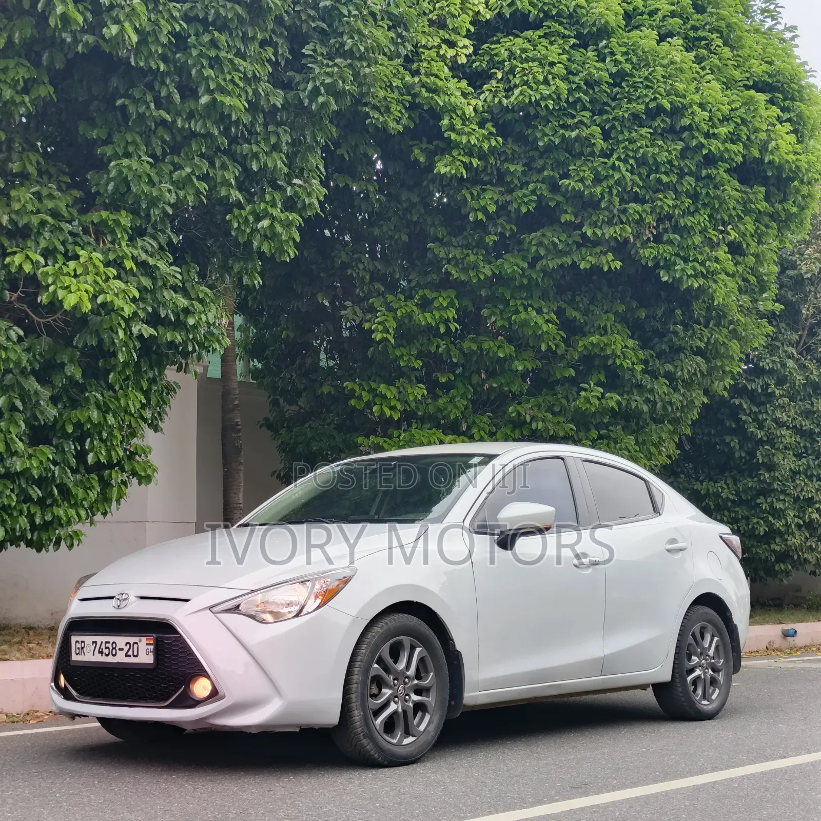 Toyota Yaris 2019 Blue