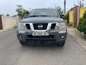 Nissan Frontier 2013 Gray