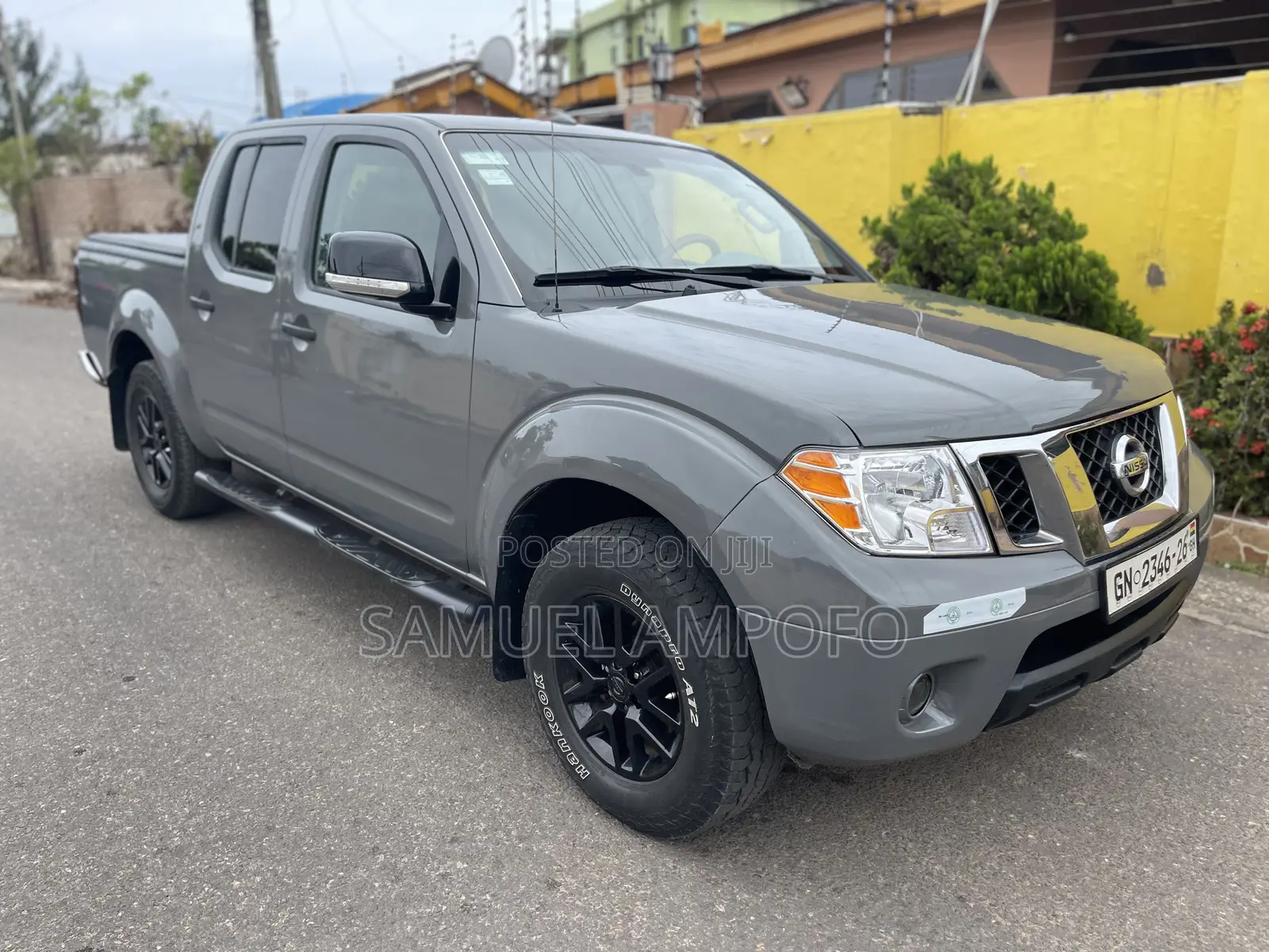 Nissan Frontier 2013 Gray