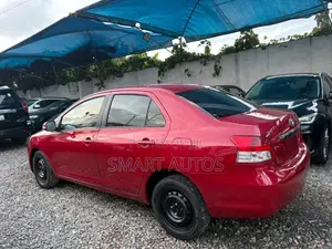 Toyota Yaris 2012 Red