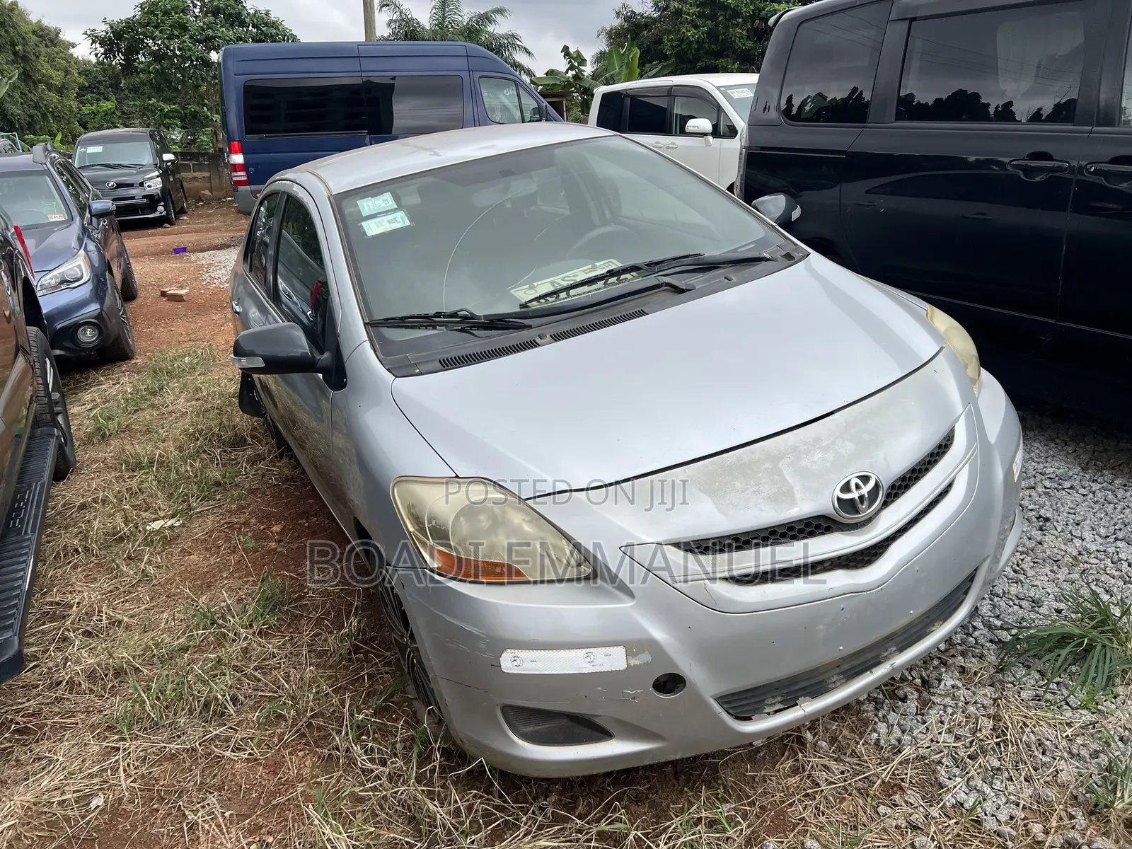 Toyota Yaris 2010 Silver