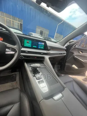 Toyota Yaris 2022 Red