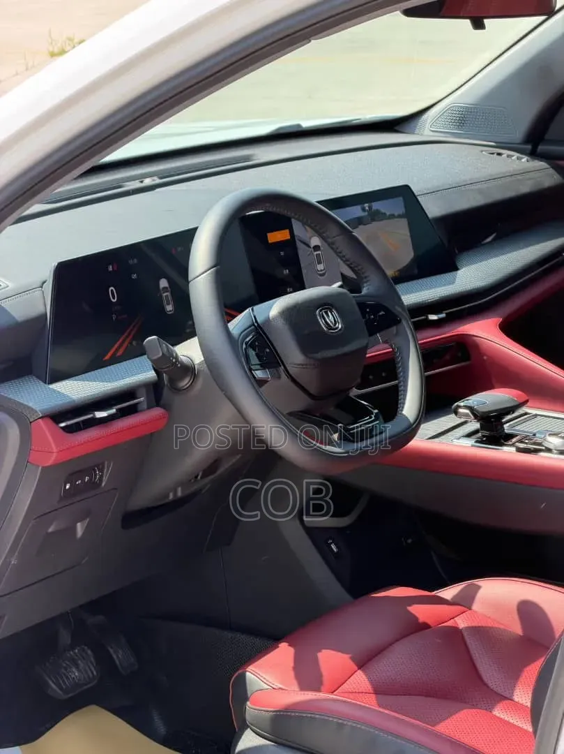 Toyota Yaris 2022 Red