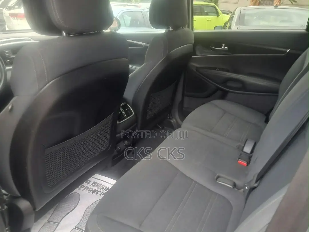 Kia Sorento 2018 White