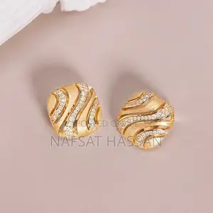 Women Exquisite Earrings