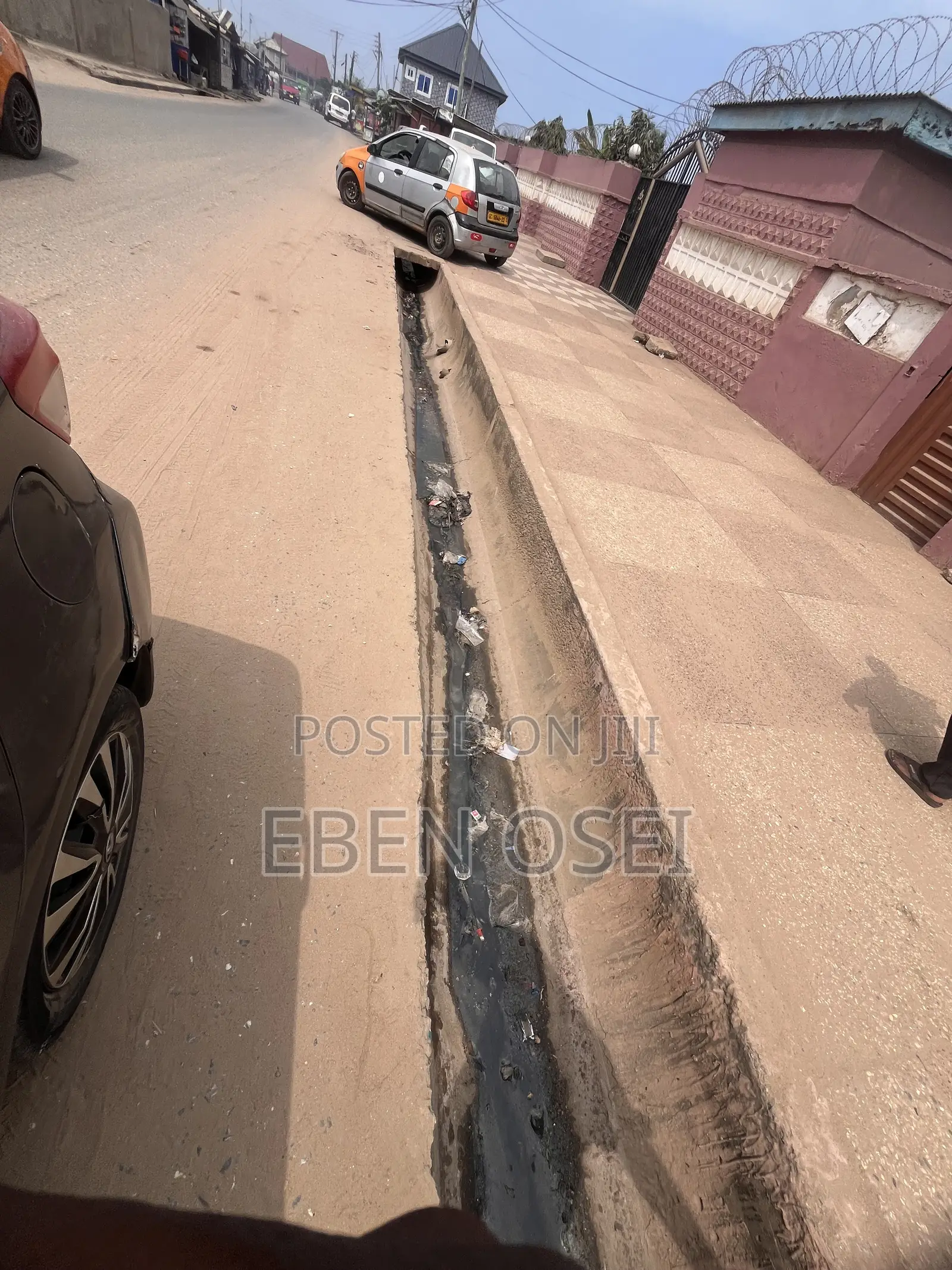 12bdrm House in Dansoman for sale
