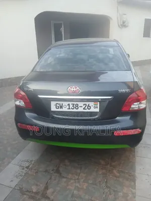 Toyota Yaris 2010 Black