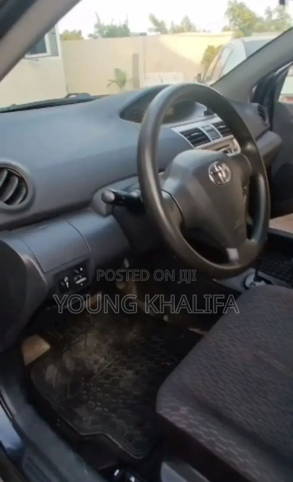 Toyota Yaris 2010 Black