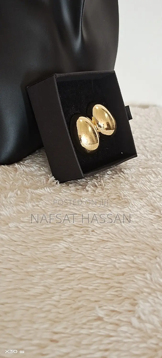 Round Metal Irregular Stud Earrings