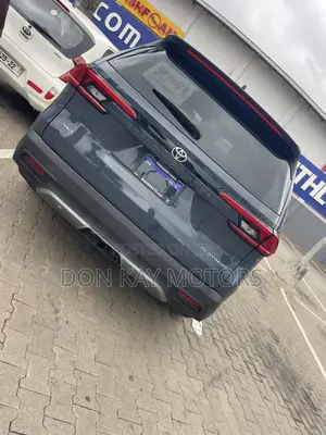 Toyota Highlander Platinum AWD 2024