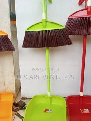 Broom With Standing Dustpan