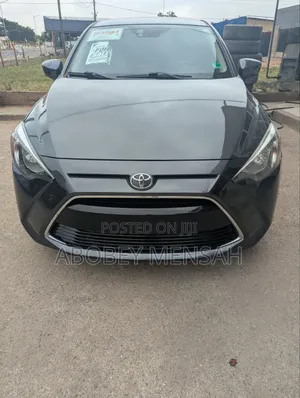 Toyota Yaris 1.5 Sedan L 2020 Gray