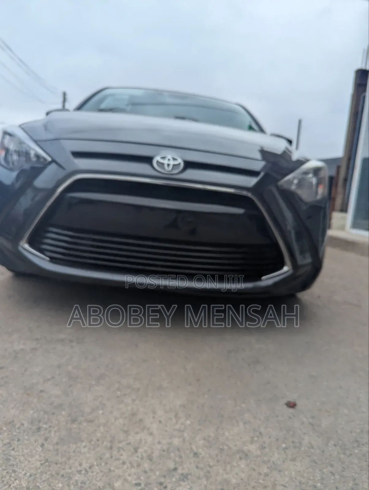 Toyota Yaris 1.5 Sedan L 2020 Gray