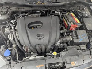 Toyota Yaris 1.5 Sedan L 2020 Gray