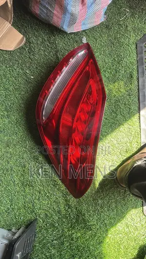 Mercedes Benz C300 Taillight Available