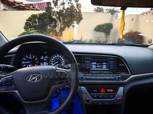 Hyundai Elantra 2019 Black
