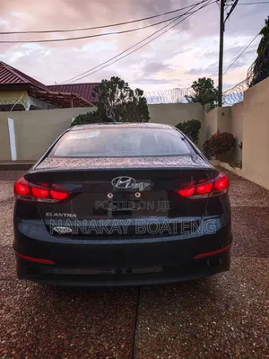 Hyundai Elantra 2019 Black